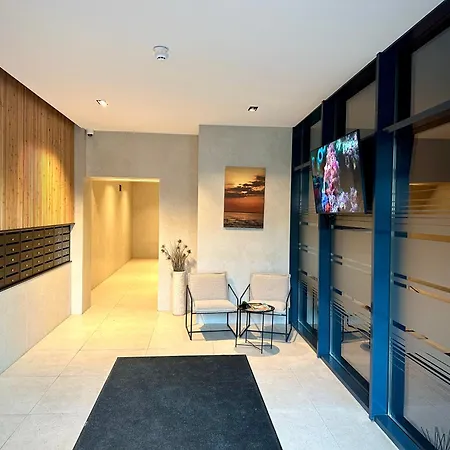 City Apartment *